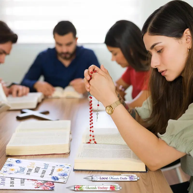 ✝️Christian Gift Set: Magnetic Cross Bookmark, Motivational Pens & Bible Verse Notebooks – Inspire Your Faith Journey🌸